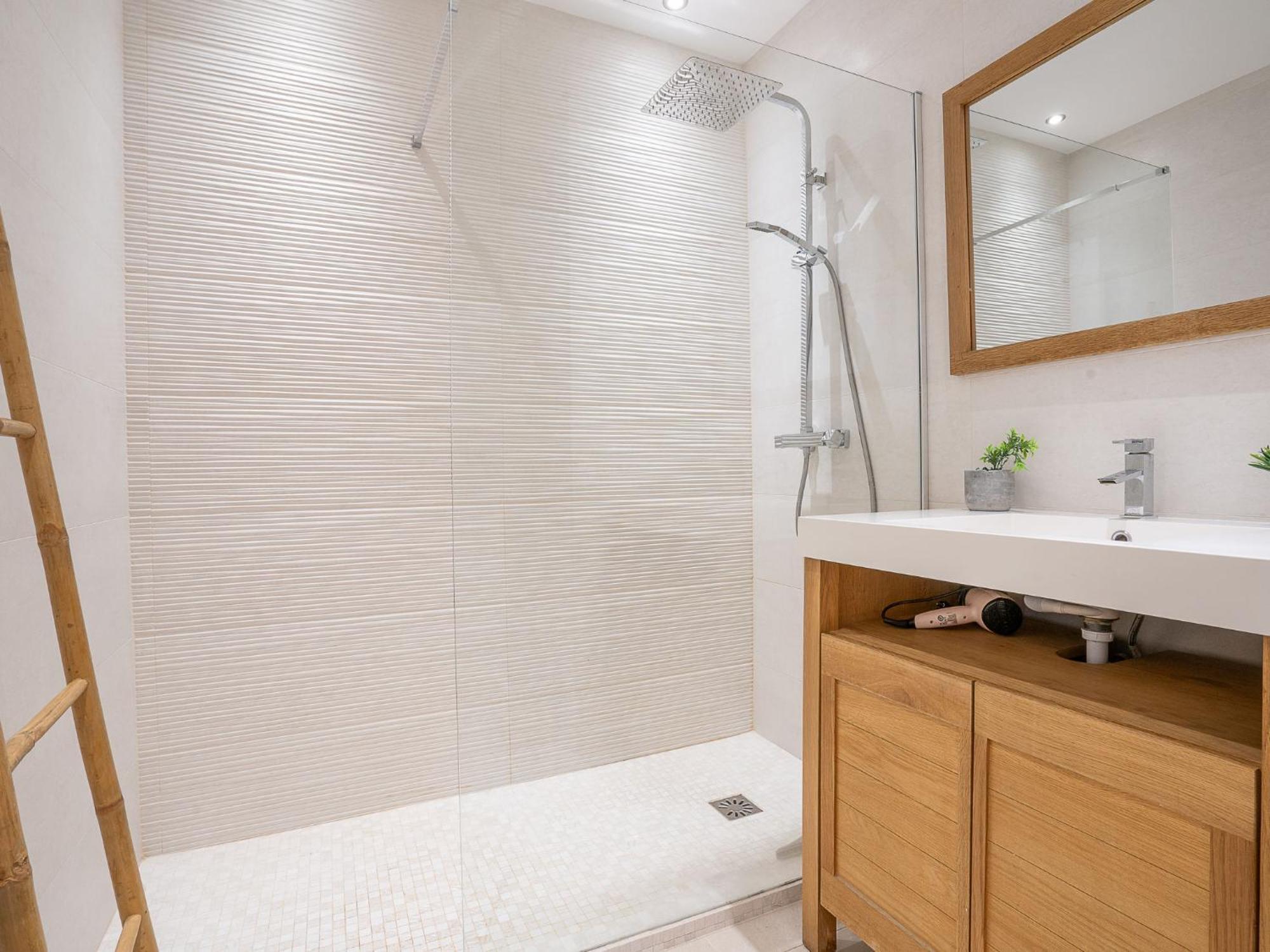 Apartment Les Aliscamps By Interhome Cannes Bagian luar foto